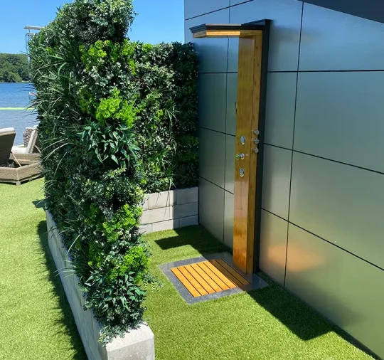 Artificial living privacy wall installed by SYNLawn